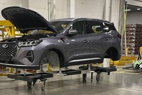 На бывшем заводе Volkswagen в Калуге запустили сборку китайских кроссоверов Chery