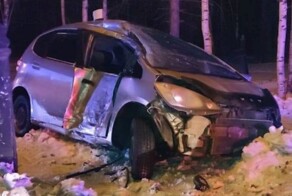 Низко летел и зацепил фонарный столб