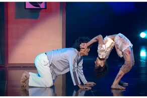 Жуткие танцы на шоу талантов в Индии