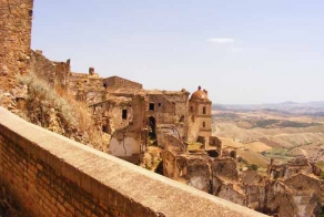 Заброшенные объекты мира. Часть 26. (24 фото)