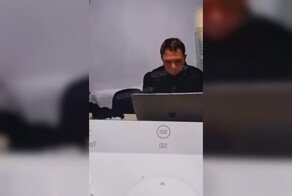 Вор подключил украденную Wi-Fi камеру к сети и случайно стал звездой интернета