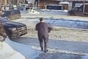 Грабители отобрали у мужчины сумку с 48 млн рублей в Химках