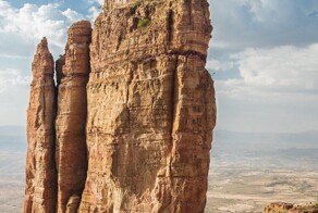 Абуна Йемата Гух: самая труднодоступная святыня планеты