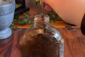 Флакон с волшебным зельем