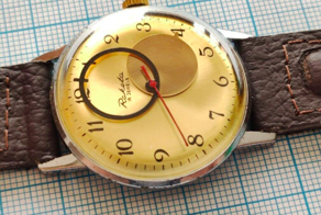 Часы "Ракета Коперник". Самые разные варианты