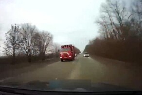 Увернулся и сам стал виновником ДТП