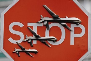 В Лондоне украли знак STOP с рисунком Бэнкси спустя час после появления