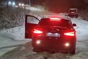 "Вот кто-то с горочки спустился"