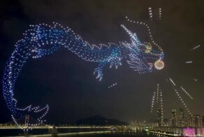 Это не графика, а ежегодное новогоднее шоу дронов в Пусане