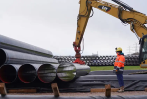 В Германии неизвестные просверлили в строящемся газопроводе восемь отверстий