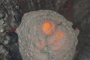 Дрон снял извержение вулкана