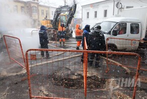 В Нижнем Новгороде лопнула труба и 12 человек обварились кипятком