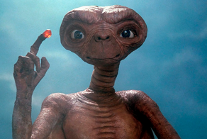 Как снимали фильм "Инопланетянин": кадры со съемок и 20 интересных фактов о фильме