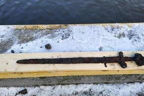 В Польше на дне реки нашли меч Ульфберта в прекрасном состоянии