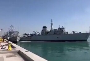 Два британских корабля столкнулись у причала в Бахрейне