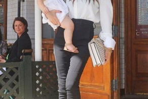 Виктория Бекхэм с дочкой Харпер (14 фото)