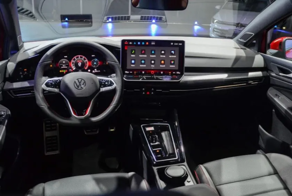 Новый Volkswagen Golf рассекретили до официальной премьеры