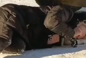 В Свердловской области кондуктор выбросила немолодую женщину из автобуса