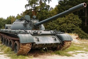 Как танк Т-55 нефтью заправили
