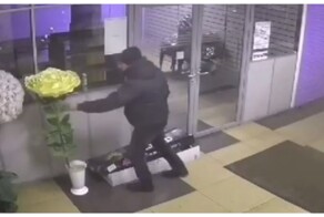 В Москве ищут цветочного вора