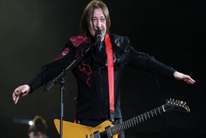 "Сначала ты радуешься, что работаешь гримёром, а потом...": визажист обвинила солиста "Би-2" в харрасменте