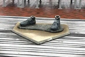 В Канзасе от легенды спорта остались лишь ботинки
