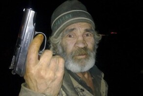 В Москве пенсионер попытался обменять пистолет и патроны на бутылку водки