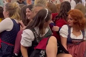 Катание девушек на «Дьявольском колесе»