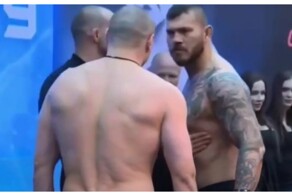 Боец повёл себя неспортивно на битве взглядов и был приземлён