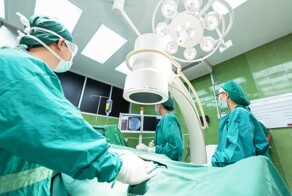 Пластические хирурги из Беларуси вырастили нос на руке