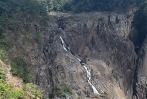 Австралийский водопад Бэррон до и после мощнейшего циклона