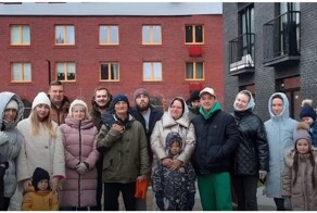 В Тюмени неравнодушные люди поздравили пожилого дворника с днём рождения