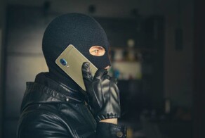 «Ты крутилку повернул? Давай, поворачивай»: телефонный террорист позвонил школьнику и стал убеждать включить газовую плиту и микроволновку одновременно