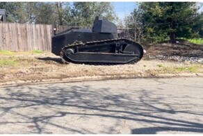 Мужчина сделал копию лёгкого танка времён Первой мировой войны