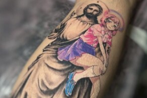 "Если котята оскорбляют ваши чувства веры, то у меня сомнения в её крепости": тату-мастеру попеняли на рисунки с крестами и животными
