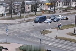 Куда-то очень спешила