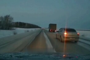 Поворотник включил, знаичт можно в зеркала не смотреть?