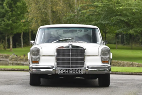 Mercedes-Benz 600 Pullman, которым владел Джон Ленон выставили на продажу