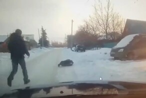 На ватрушке прямо под машину