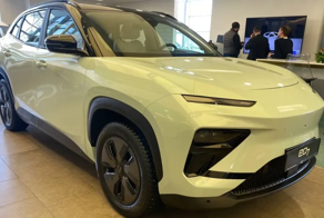 Chery представила первый из 5 электромобилей для России - eQ7