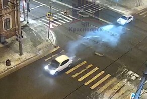 Наехал на люк и сильно повредил автомобиль