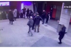 Безбилетник ударил сотрудницу метро