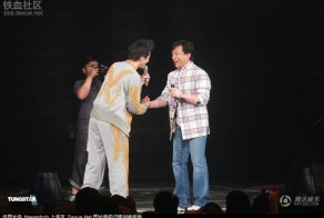 Джеки Чан уже не тот (5 фото)