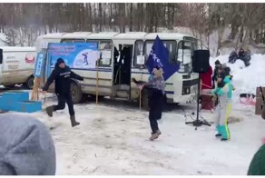 Типичная русская вечеринка на природе