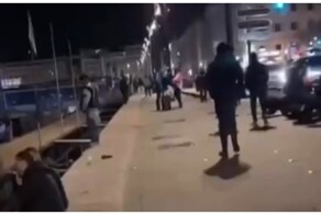 Прохожий проучил парня, справлявшего нужду в воду