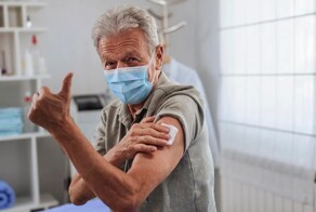 Житель Германии за два года умудрился сделать 217 прививок от коронавируса