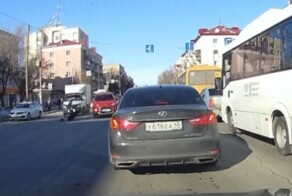 Украла кофе и попала под машину