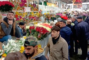 А что там, с 8 марта? Цветы, цены на такси и похищение Тома Харди