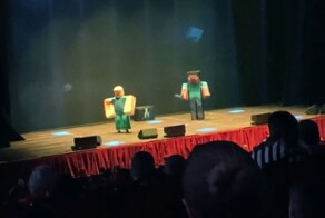 В Челябинском театре показали детский спектакль про Minecraft, Roblox и других