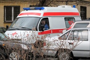 Скорой помощи хотят разрешить таранить неправильно припаркованные автомобили